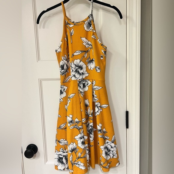 Soprano Sundress Bundle - Picture 6 of 11